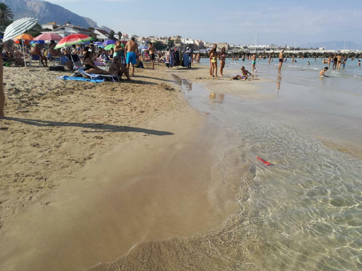 Case Vacanze Terra Sinus Terrasini Bagian luar foto